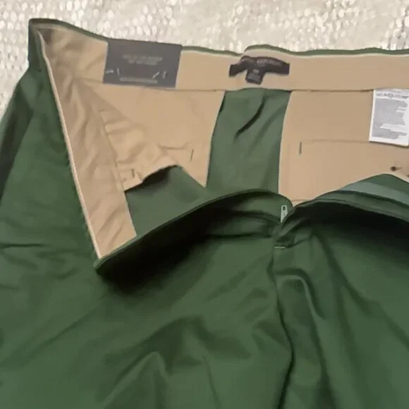 Banana Republic Aiden Shorts Mens Green 7 Inch Inseam Cotton Chino Size 33 NWT - Picture 4 of 6